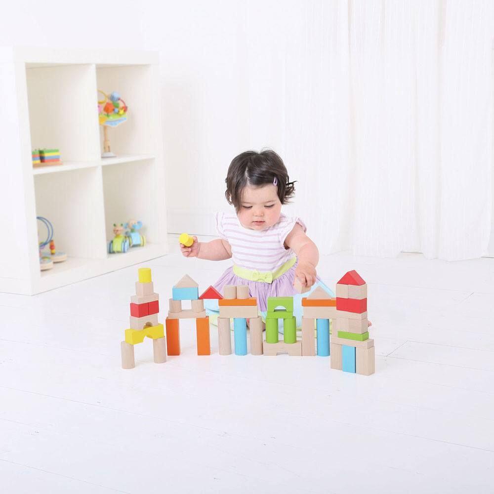 Cuburi colorate pentru construit