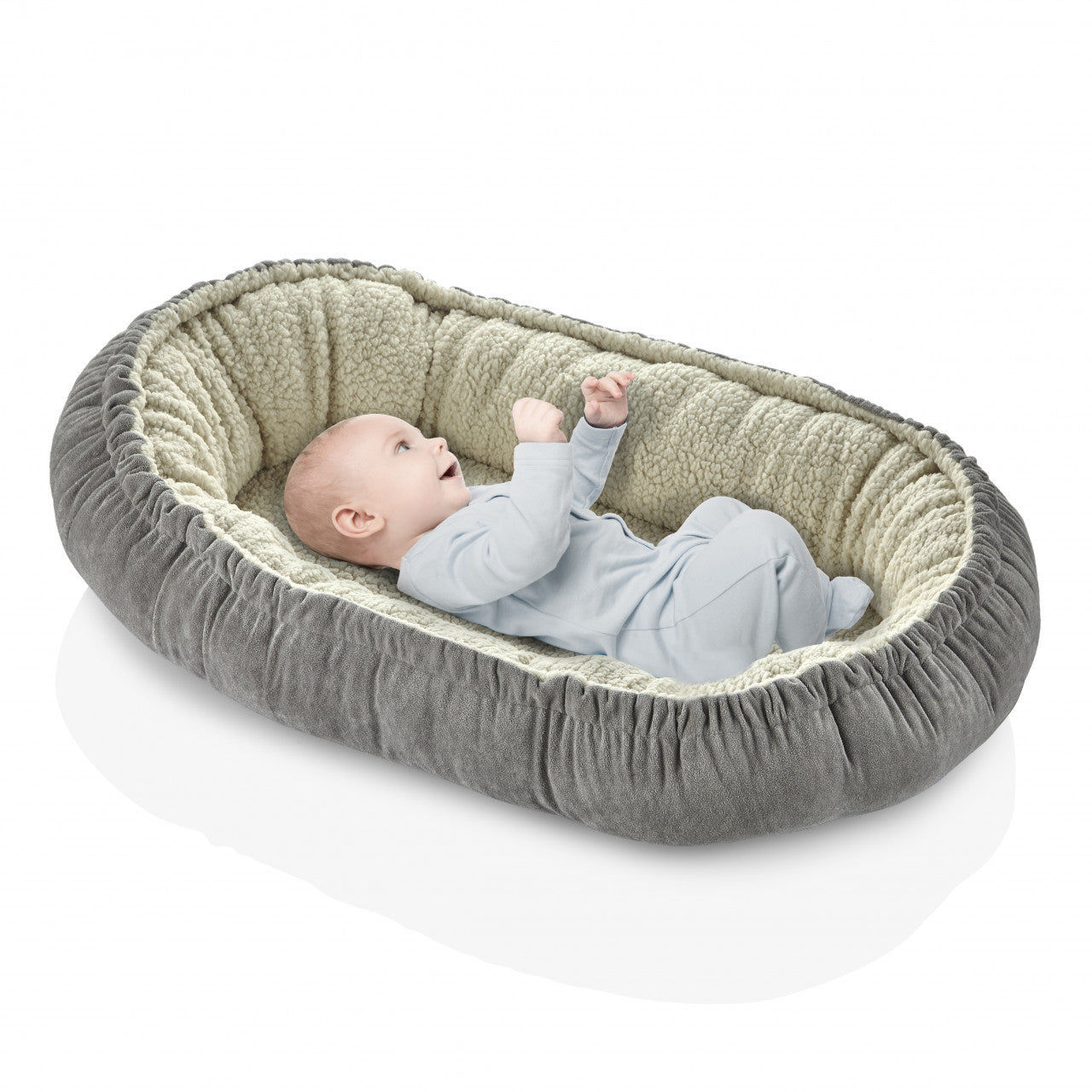 Baby nest plusat BabyJem, Between Parents