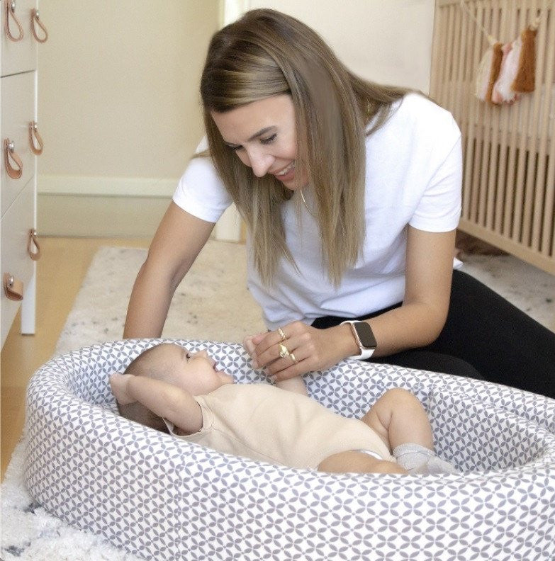 Babynest ajustabil pentru nou nascut BabyJem