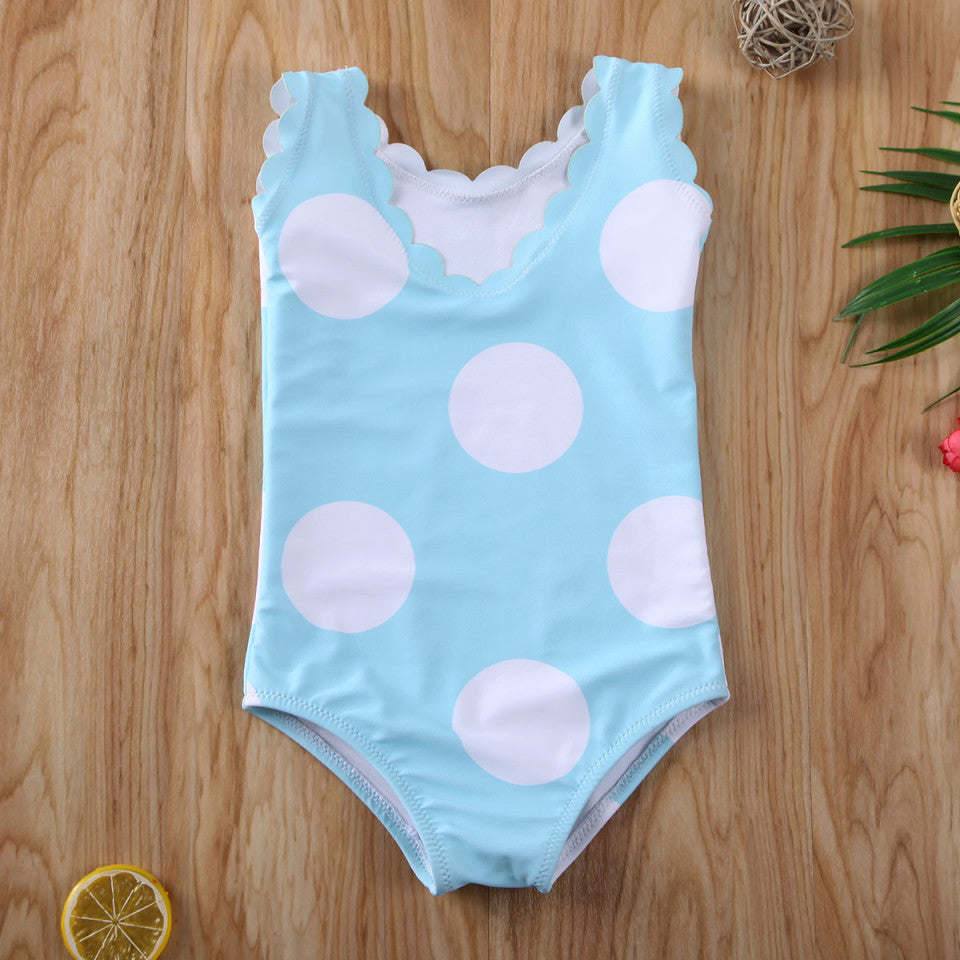 Costum de baie cu buline mari