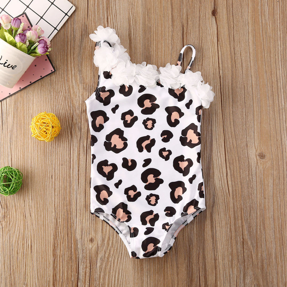 Costum de baie cu floricele atasate