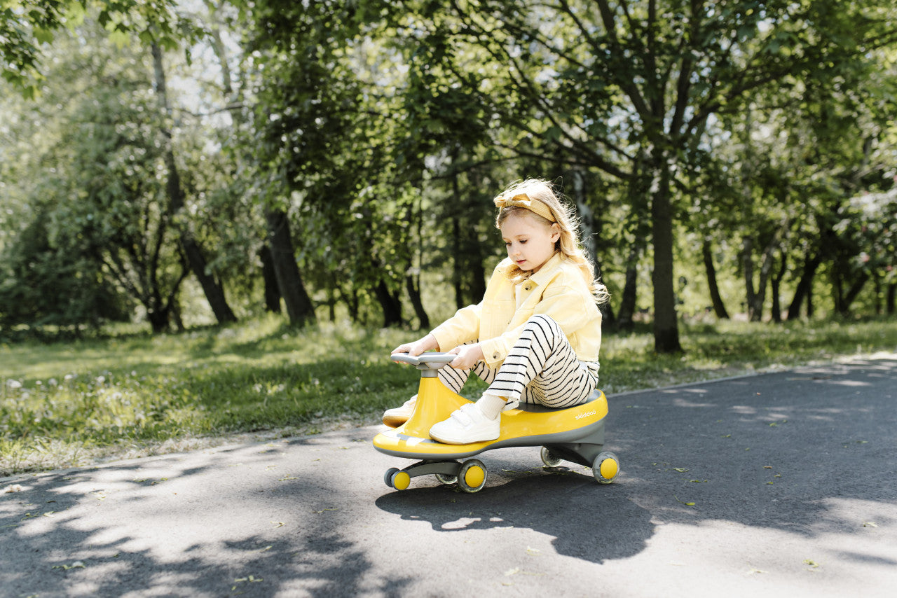 Jucarie ride-on gravitationala Skiddou Bjorg, Galben