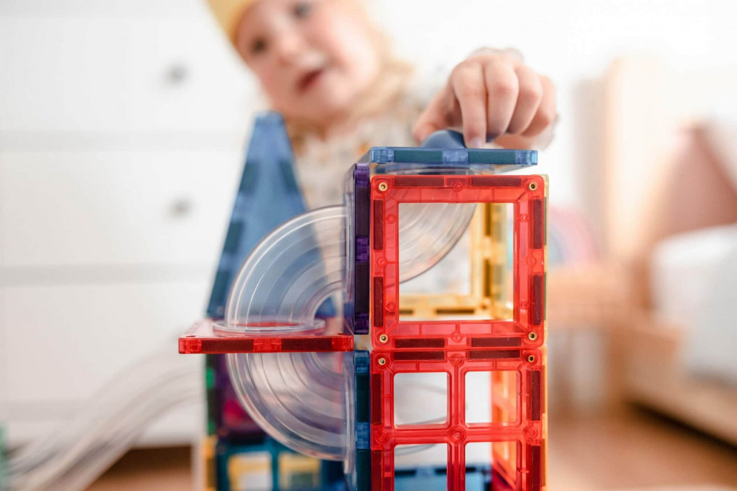 Magnetic Tiles Set magnetic, 92 piese, circuit cu bile - Marble run