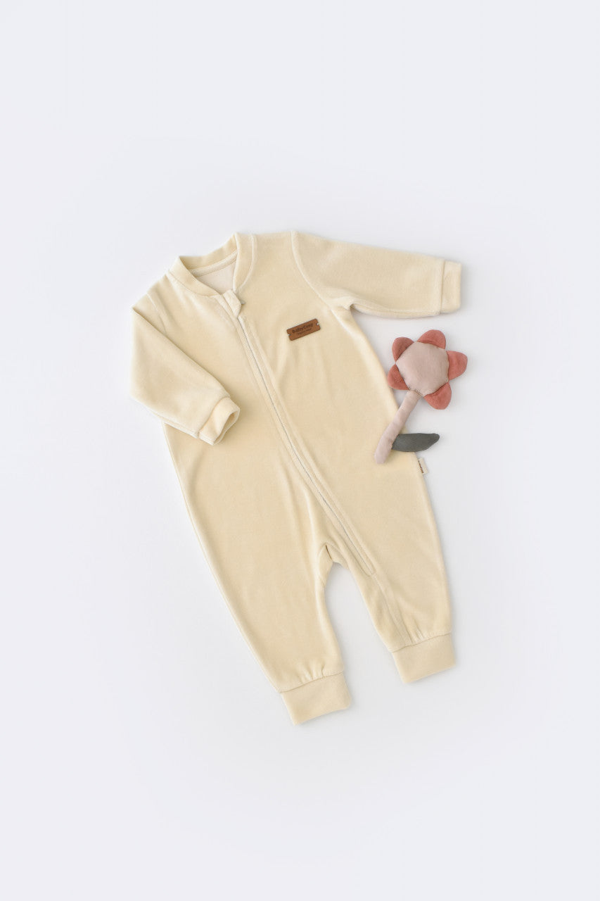 Salopeta cu maneca lunga si fermoar din 80%bumbac organic si 20% poliester -Crem, Baby Cosy