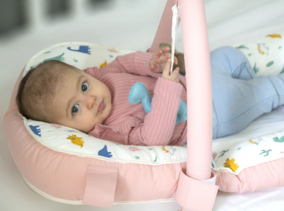 Saltea multifunctionala Sit and Play cu bara jucarii
