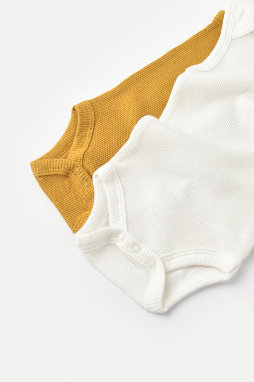 Set 2 body-uri fara maneci bebe unisex din bumbac organic si modal - Mustar/Ecru, Baby Cosy