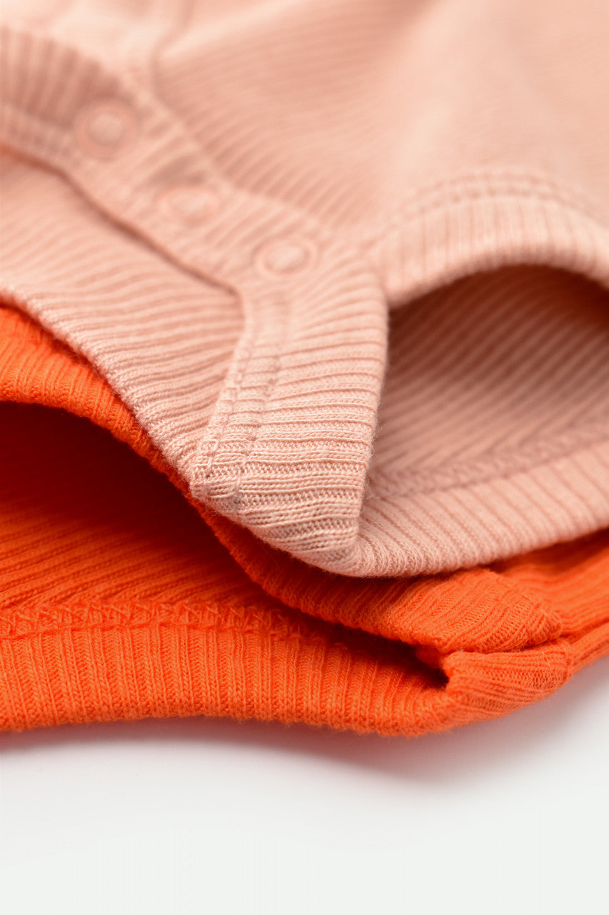 Set 2 body-uri fara maneci bebe unisex din bumbac organic si modal - Rodie/Piersica, Baby Cosy