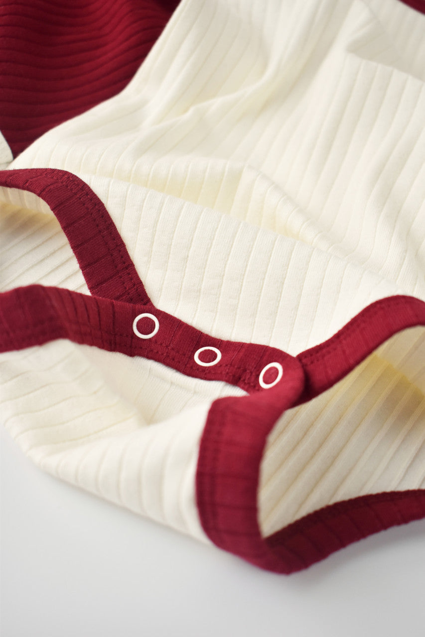 Set 2 body-uri fara maneci Ribana Bebe Unisex din bumbac organic si 5%elastan - Ecru/Bordo