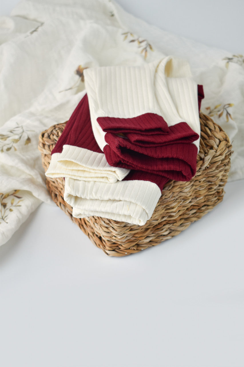 Set 2 pantaloni Ribana Bebe Unisex din bumbac organic si 5%elastan - Ecru/Bordo, Baby Cosy
