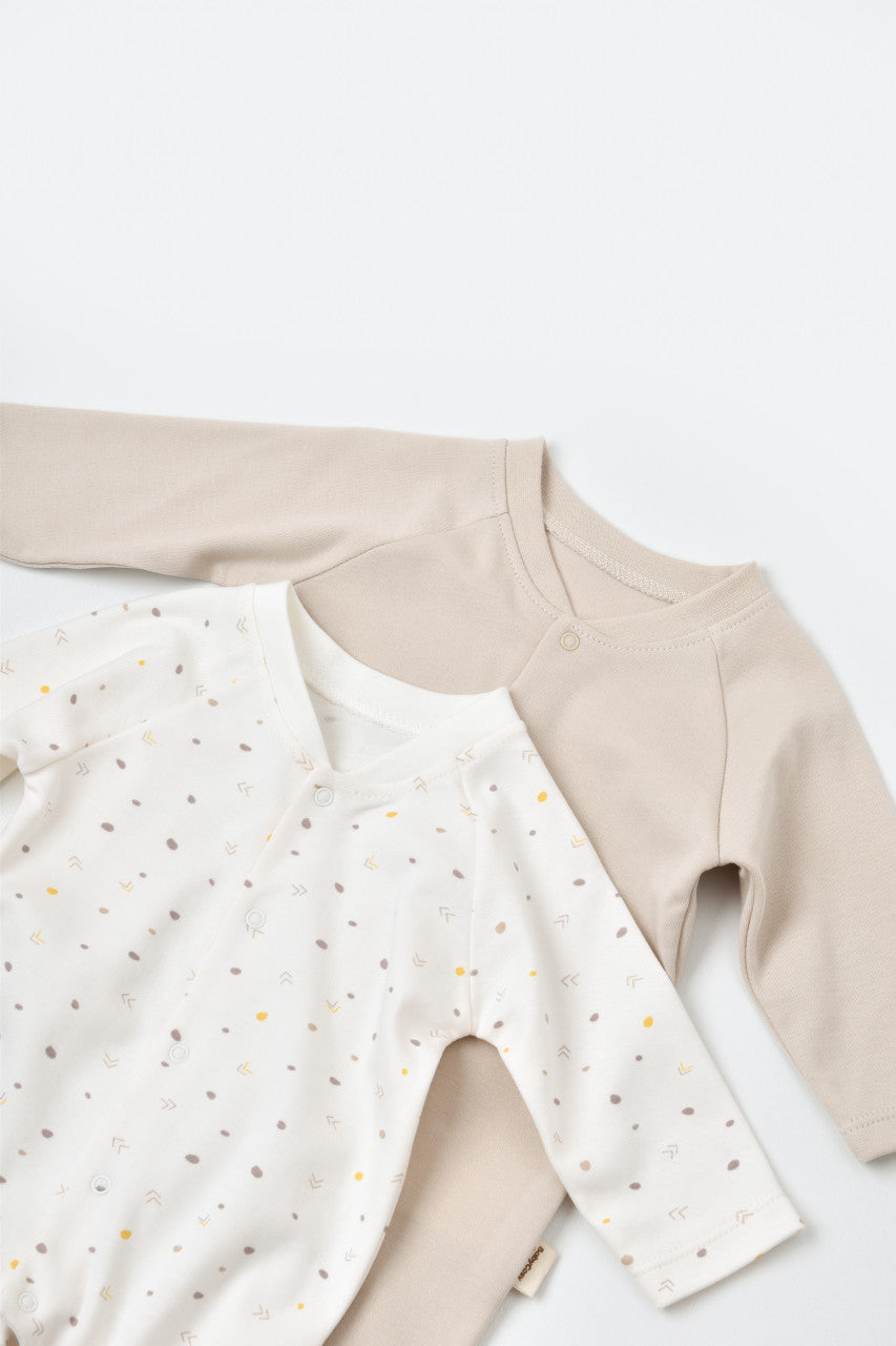 Set 2 salopetele cu maneca lunga si panataloni lungi cu botosei - 100%bumbac organic - Ecru cu buline, Baby Cosy