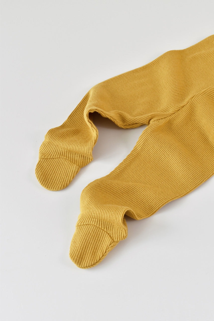 Set 3 piese: body cu maneca lunga, panataloni lungi cu botosei si caciulita din bumbac organic si modal - Sofran, Baby Cosy