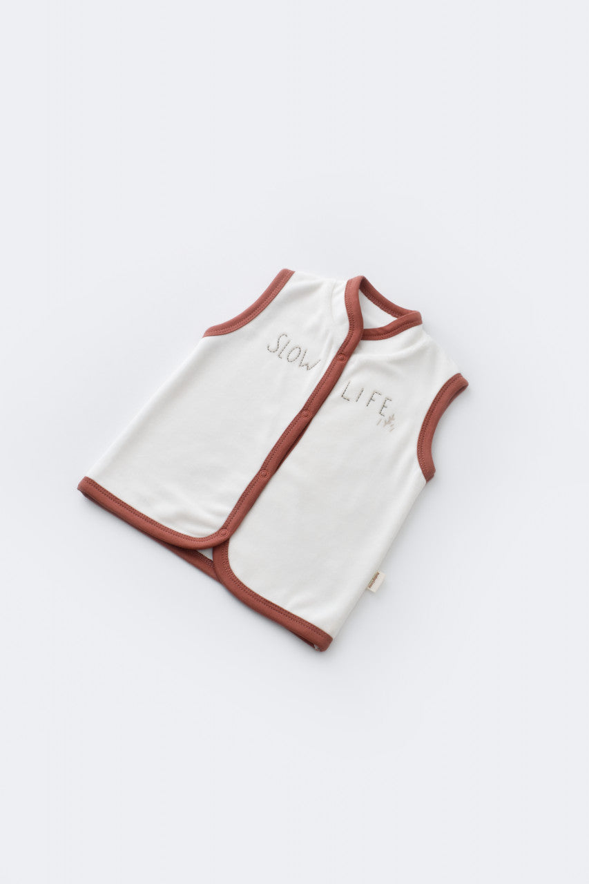Set 3 piese Broscuta cu body, pantalonasi si vestuta din 80%bumbac organic si 20% poliester - Caramiziu, Baby Cosy