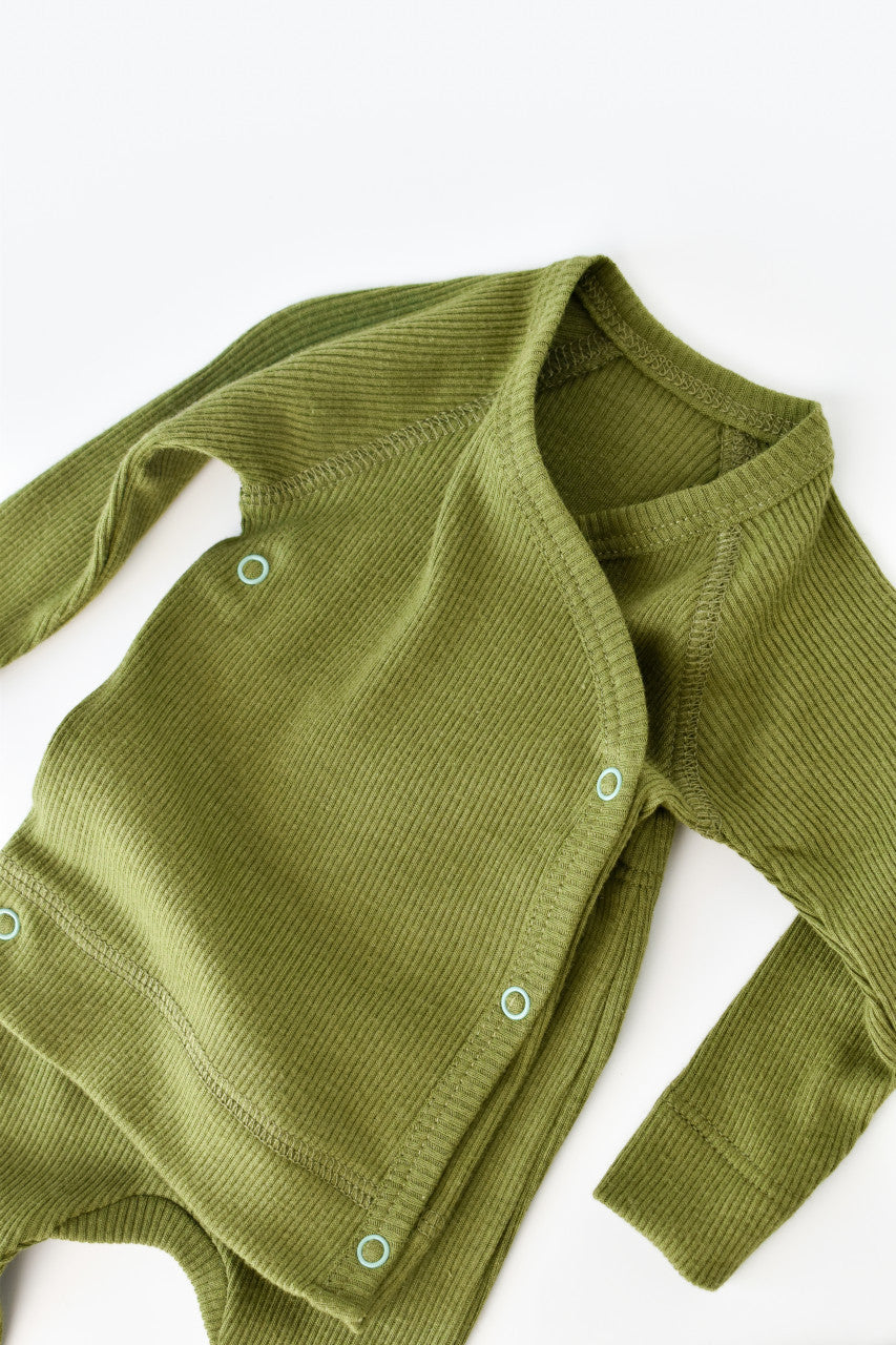 Set 4 piese: bluza, pantaloni, caciulita si manusi din bumbac organic si modal - Verde, Baby Cosy