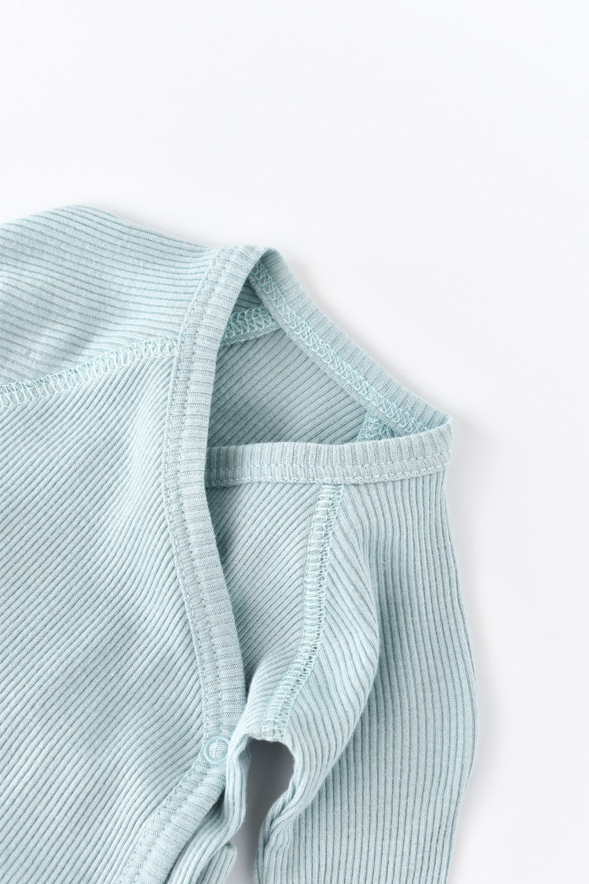 Set 4 piese: bluza, pantaloni, caciulita si manusi din bumbac organic si modal - Mint, Baby Cosy