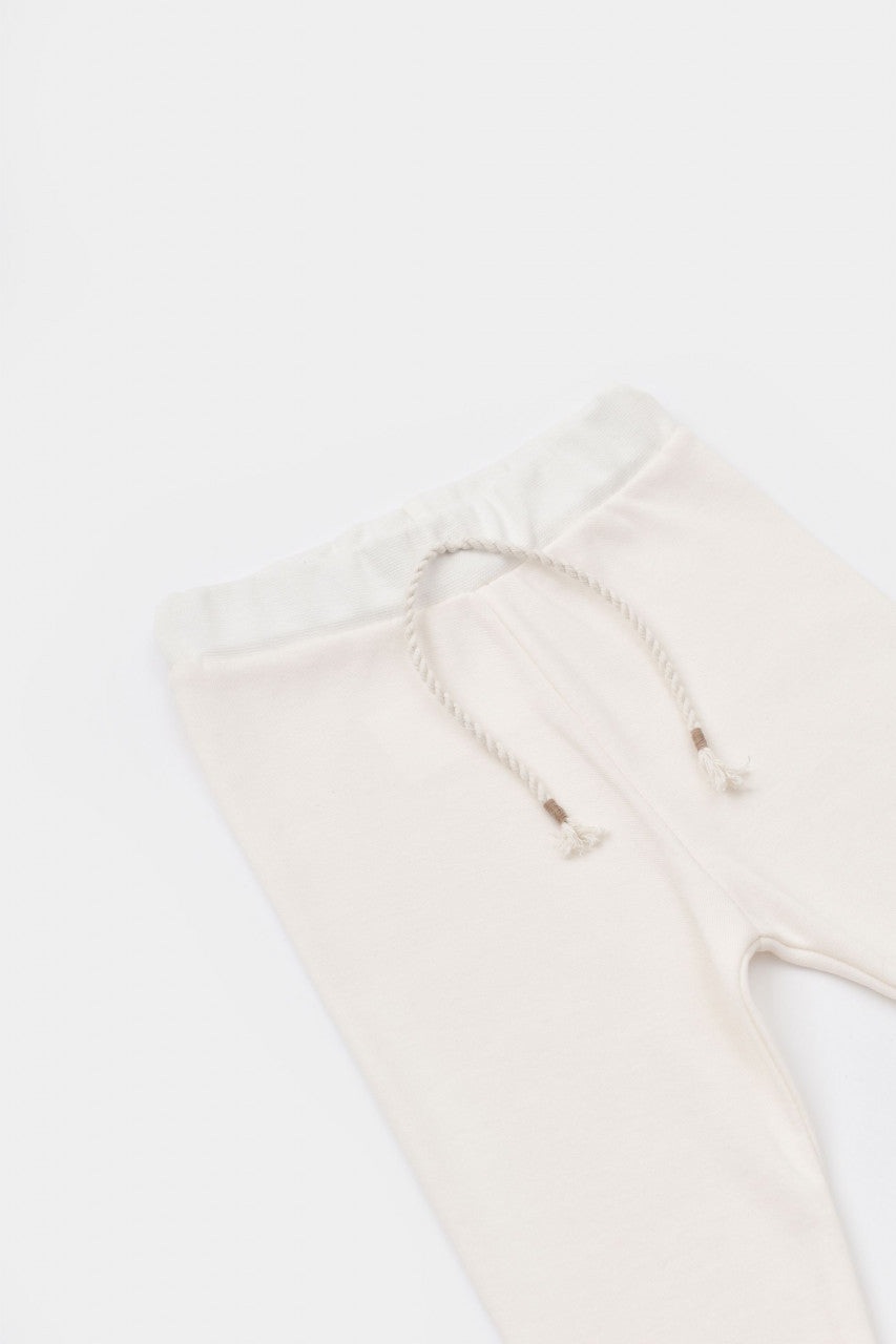 Set bluzita cu maneca lunga si panataloni lungi cu buline Girafa, BabyCosy, 100% bumbac organic, Mink