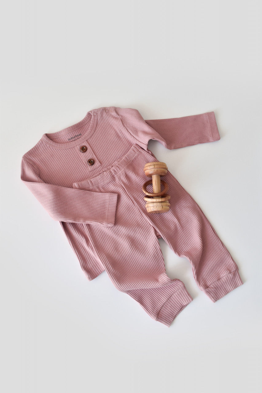 Set bluzita cu maneca lunga si panataloni lungi din bumbac organic si modal - Roz