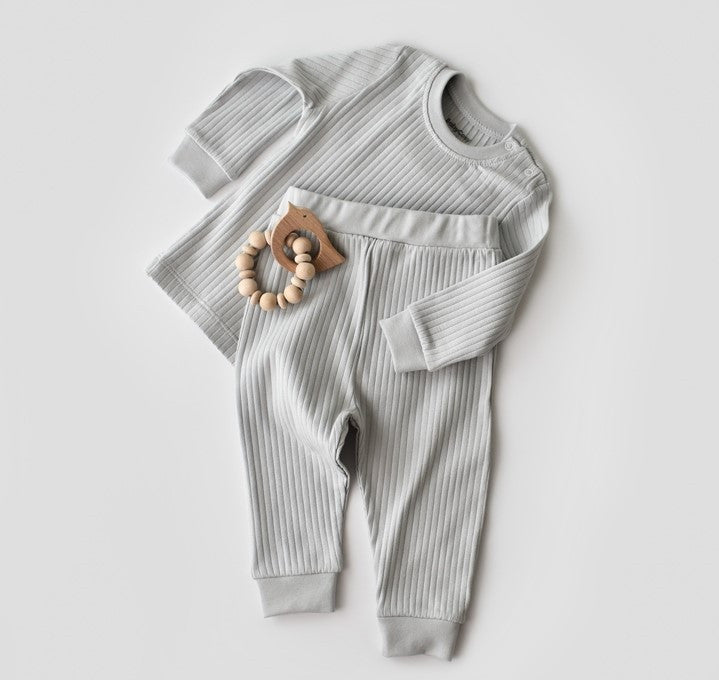 Set bluzita cu maneca lunga si panataloni lungi din bumbac organic si 5% elastan - Gri