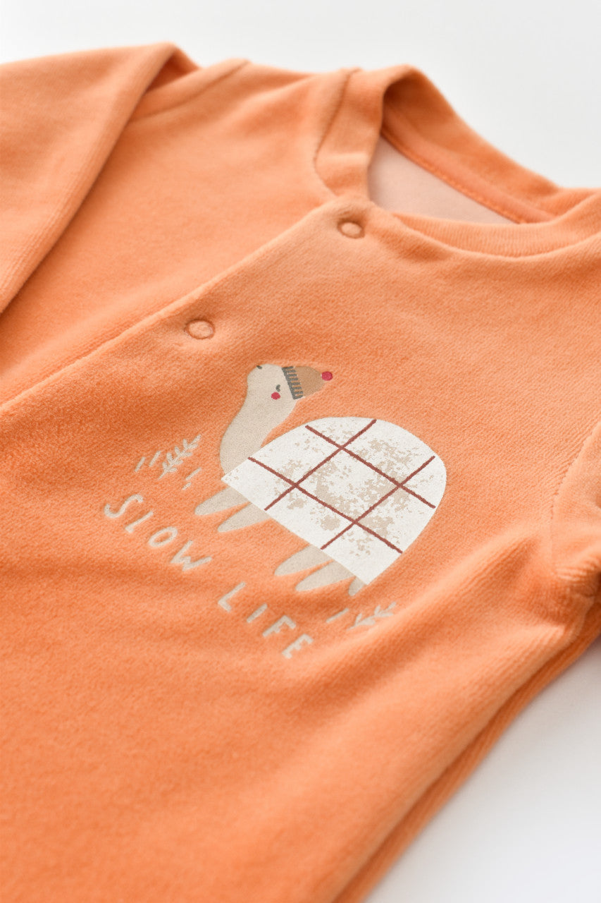 Set Broscuta cu salopeta si body din 80%bumbac organic si 20% poliester - Portocaliu, Baby Cosy