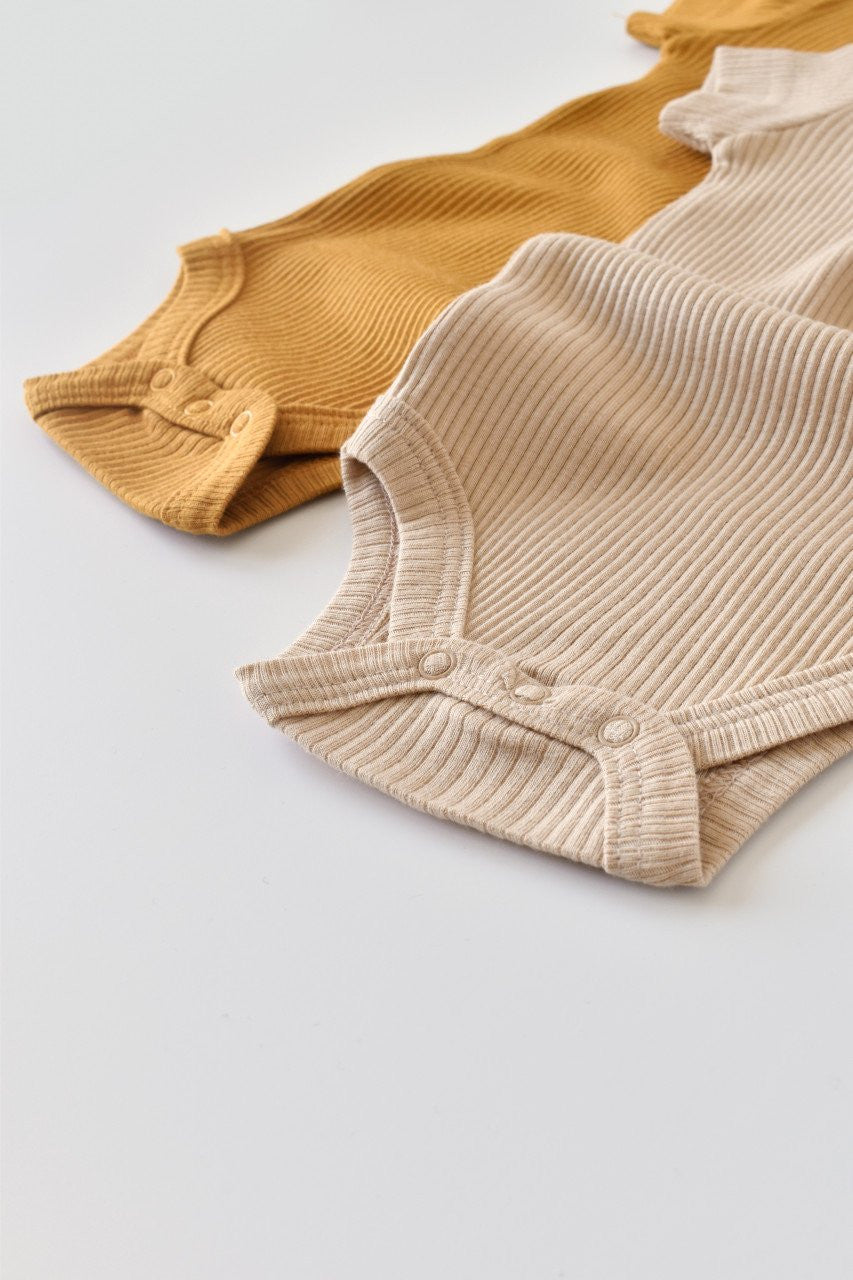 Set de 2 body-uri cu maneca scurta din bumbac organic si modal - Mustar/ Somon