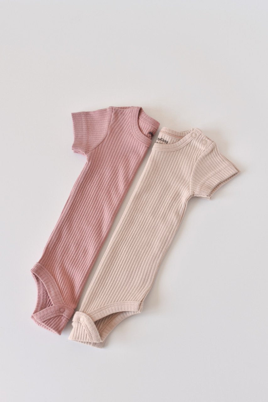 Set de 2 body-uri cu maneca scurta din bumbac organic si modal - Roz/Blush