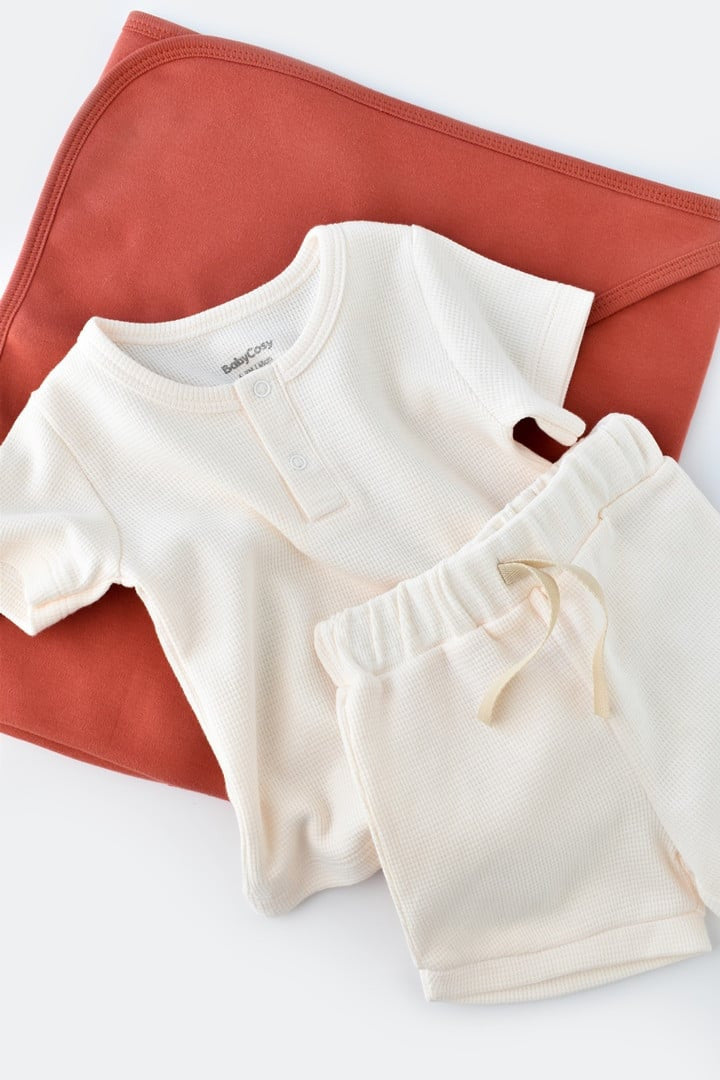 Set tricou cu panataloni scurti - 100% bumbac organic - Ecru, Baby Cosy