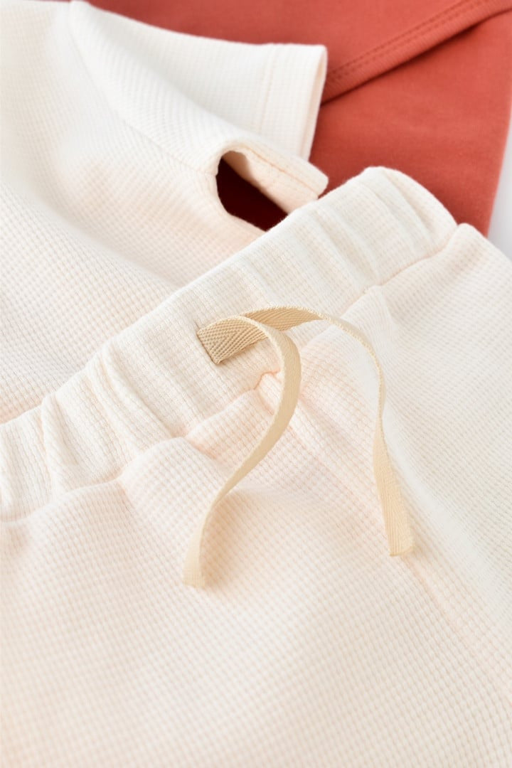 Set tricou cu panataloni scurti - 100% bumbac organic - Ecru, Baby Cosy