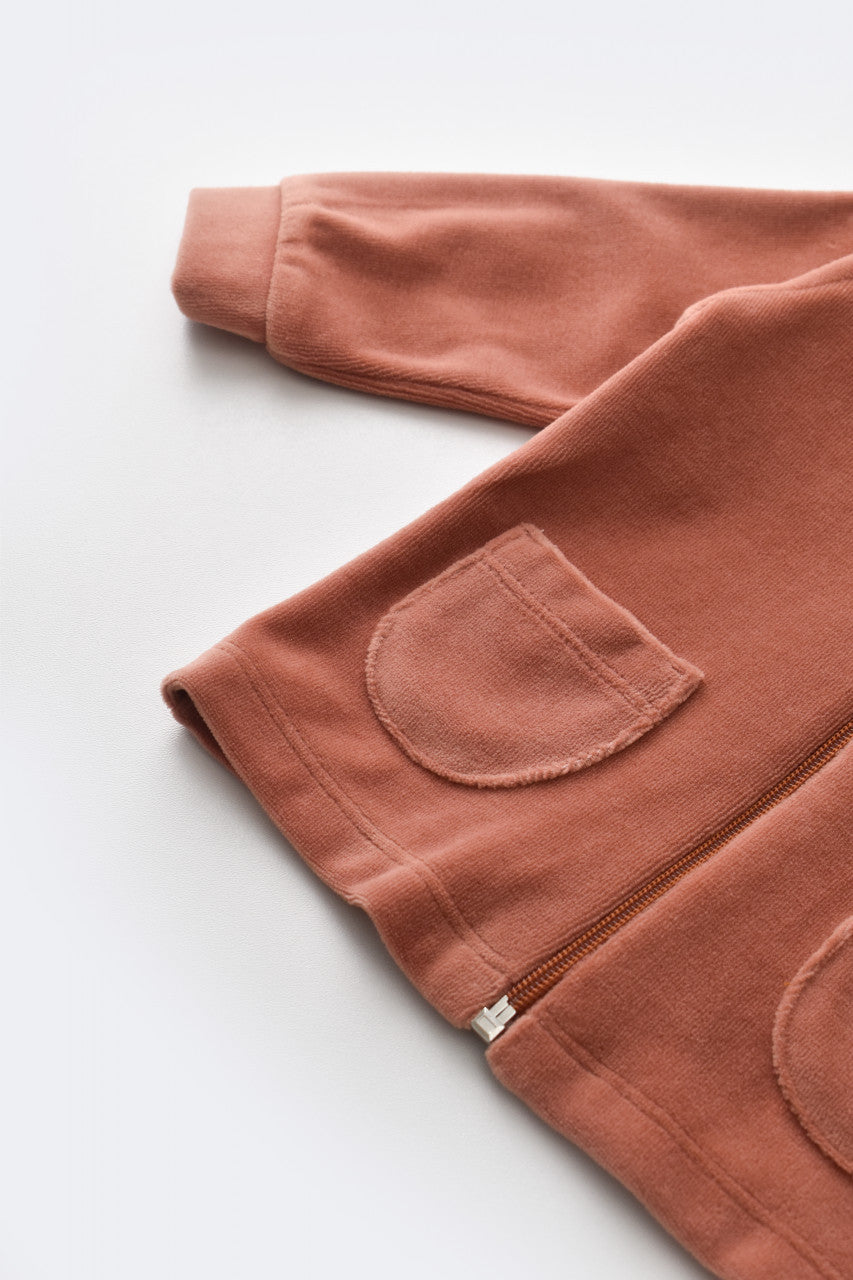 Set Ursulet cu bluzita cu fermoar si gluga si panataloni lungi din 80%bumbac organic si 20% poliester - Caramiziu, Baby Cosy