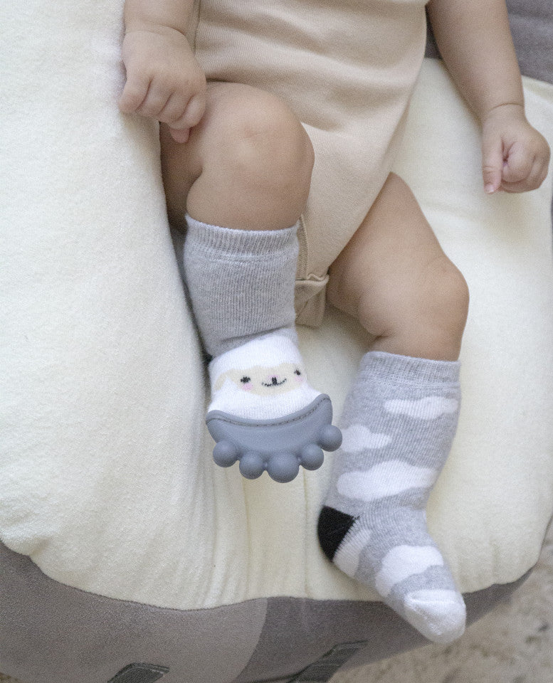 Sosete cu accesoriu dentitie BabyJem Teether Socks